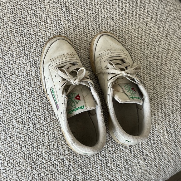 Reebok sneakers size U.S 8.5 - Picture 5 of 6